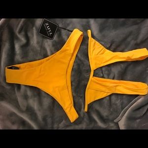 ZAFUL size Medium plunging yellow bikini NWT